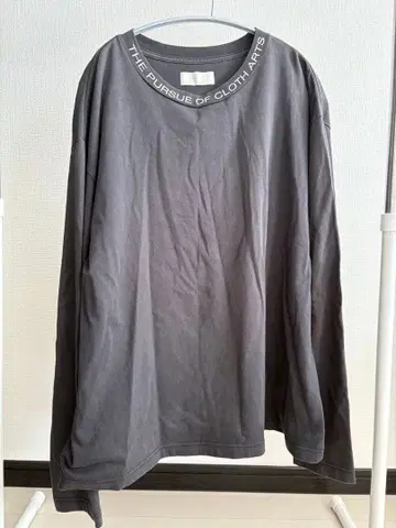 NEON SIGN 그레이 긴팔 티셔츠