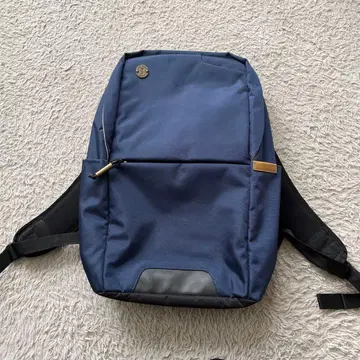 포커스드 스페이스 비즈니스 백