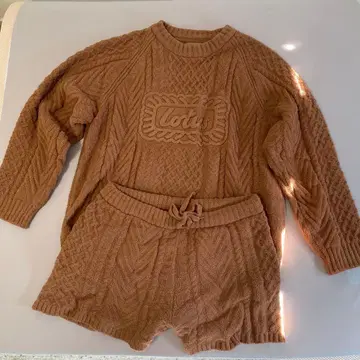 룸웨어 젤라또피케 Lotus