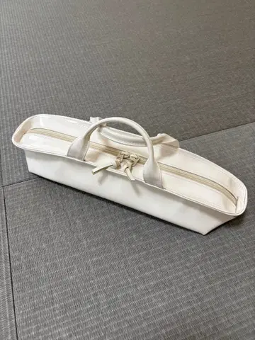 스가야 디자인 라보 화이트 핸드백 도트 무늬 내부