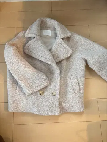 새상품급 ACYM 테디베어 보아 코트 아이보리