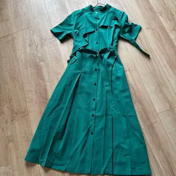 그린 반팔 셔츠 원피스