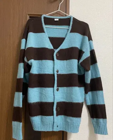 younger song 가디건