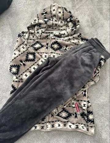 MINNETONKA 룸웨어 세트