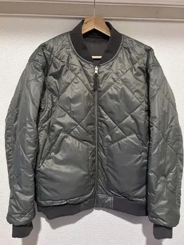 패디드 리버서블 지퍼 블루종