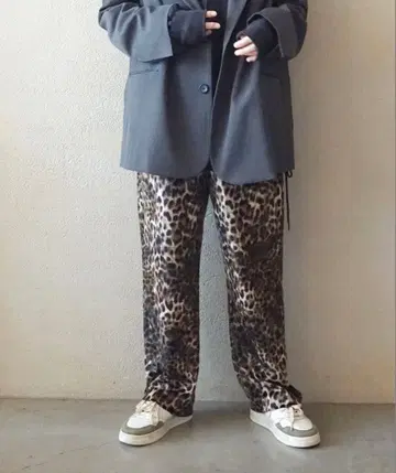 레오파 벨로아 팬츠 M