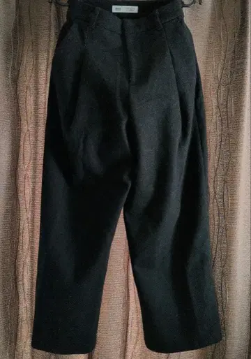 UNIQLO XS 브러쉬드 저지 턱 와이드 팬츠 다크 그레이