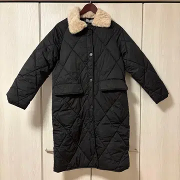 ZOZO 한정판 사키시마 amp 에코 퍼 카라 부착 퀼팅 코트 113