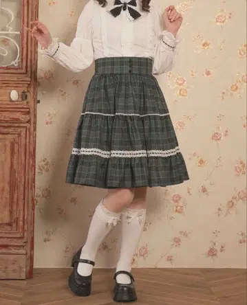 시마무라 아이노 에리 콜라보 샬롯의 수요일 시리즈 스커트 3L 새상품