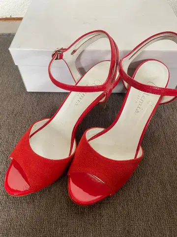 다이애나 빨간색 오픈토 샌들 코르크 힐