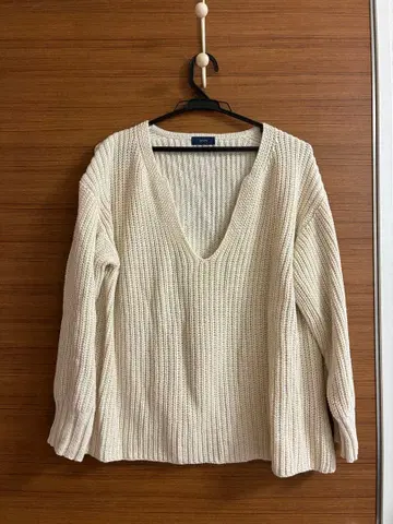 SHIPS 아이보리 V넥 긴팔 스웨터