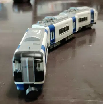 b트레 메이테츠 초기 스카이 3량 편성