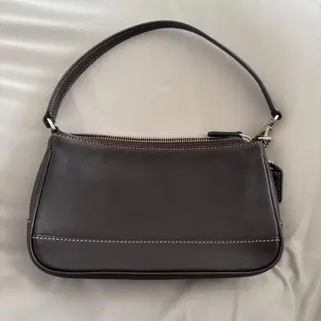 브라운 가죽 숄더백