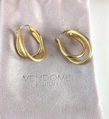 VENDOME BOUTIQUE 골드 트위스트 귀걸이