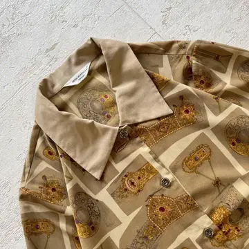 쇼와 레트로 왕관 주얼리 긴팔 블라우스 베이지 앤티크풍 ab