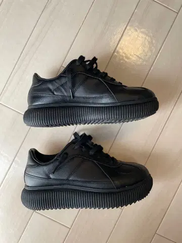 delecity (데레시티) [오니츠카타이거]