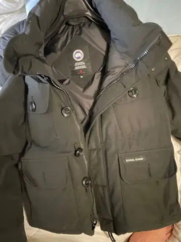 Canada Goose 블랙 다운 자켓