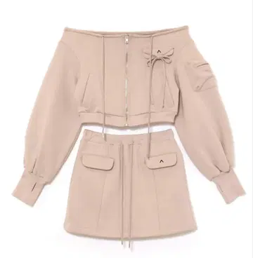 Cherie offshoulder set up andmary