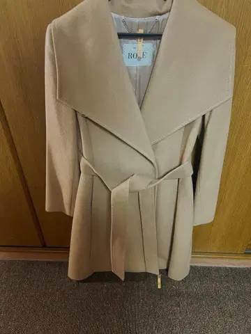 ROPE 베이지 롱 코트