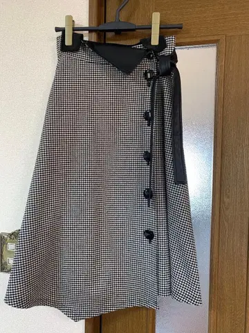 엠즈 그레이시 변형 랩 하운드투스 체크 패턴 리본 스커트