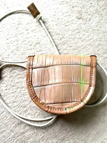 [초레어] ITTI MICHELLE ERRAND POUCH 누메 크로코