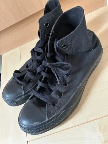 컨버스 converse 블랙 하이컷 스니커즈