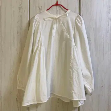 yori 화이트 리본 포함 셔츠 38