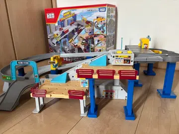 토미카 액션 고속도로