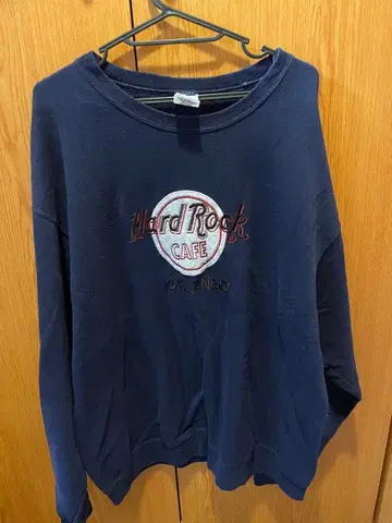 하드 록 카페 네이비 트레이닝복