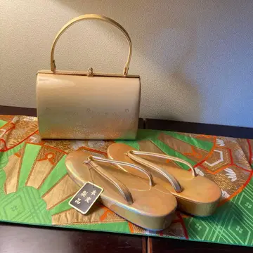 매우 고급스럽고 아름다운 백 조리 세트