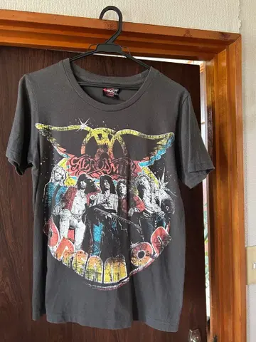 새상품급 에어로스미스 2011 투어 T셔츠 S 사이즈