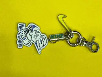 나이키 NewJeans 콜라보 키링 뉴진스 twice