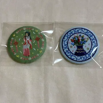 [ 2개 세트 ] 약사의 혼잣말전 자수 캔 배지 고양이, 파란 장미