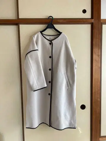 cepo 화이트 롱 코트