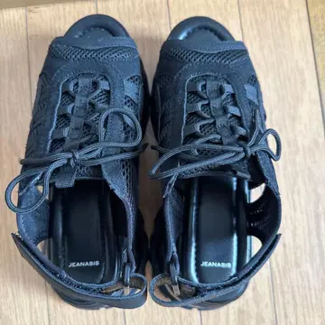 JEANASIS 블랙 스포츠 샌들