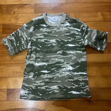 카모 패턴 메쉬 반팔 T셔츠 드로우 스트링 포함