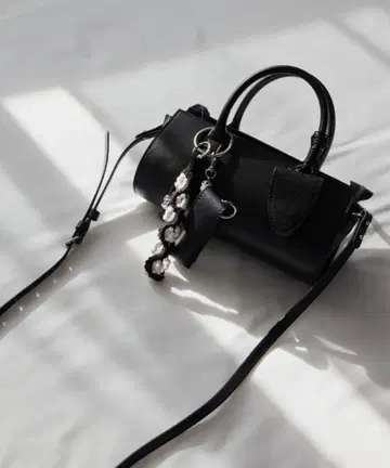 WILLFULLY 미니 숄더백