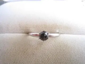 멋지다! 반짝반짝 천연 블랙 다이아몬드 0.26ct k10WG 반지!