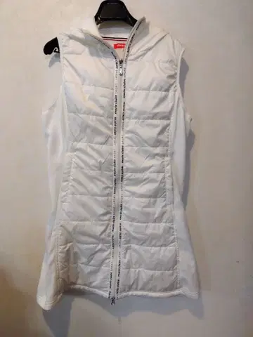 골프 마리끌레르 화이트 후드 부착 퀼팅 튜닉 L 사이즈