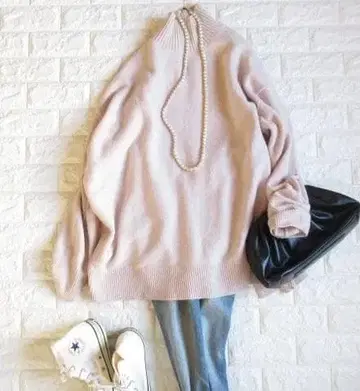 저스길리티 고급 캐시미어 블렌드 오버 사이즈 하이넥 니트 핑크