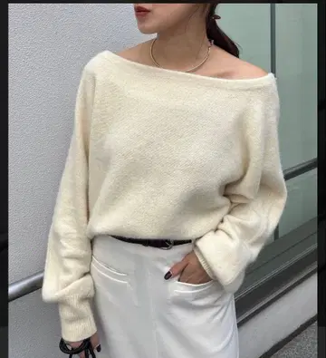 Recommend 퍼 울 오프숄더 니트