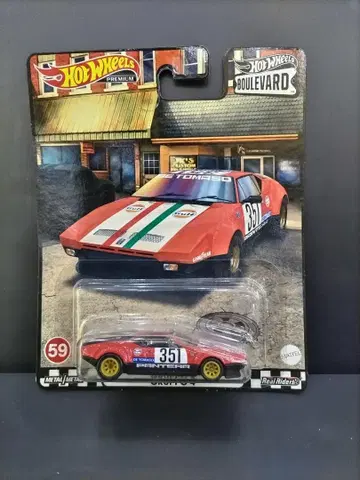 Hot Wheels DE TOMASO PANTERA GRUPPO 4