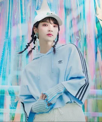 adidas W CROPPED HOODIE(와플) 맨투맨