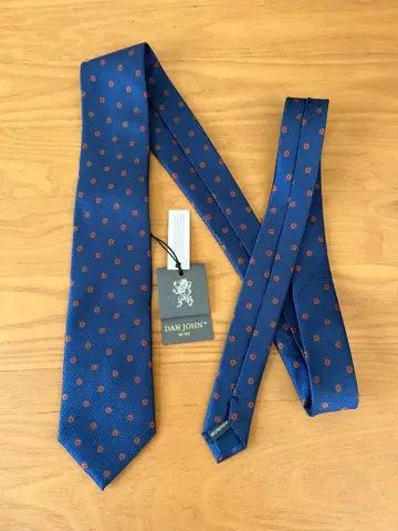 DAN JOHN 네이비 꽃무늬 넥타이