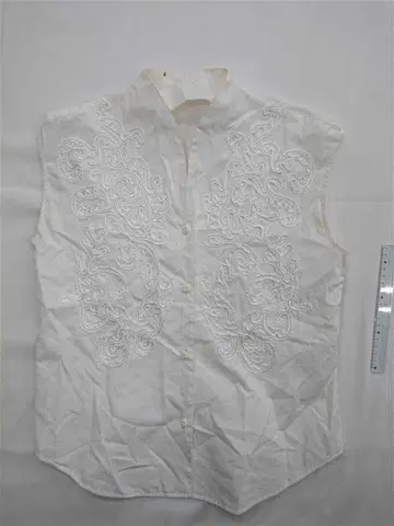 아메리 자수 슬리브리스 셔츠 화이트 계열 사이즈 F