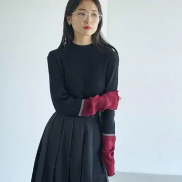 새상품 LEPSIM 렙심 12게이지 소매 배색 풀오버 블랙