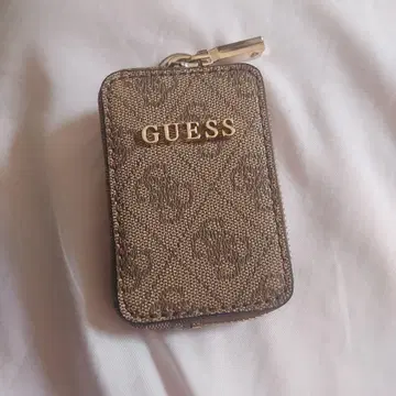 GUESS 코인 케이스