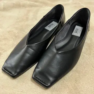 새상품급 LeTalon 블랙 가죽 플랫슈즈 22.5cm