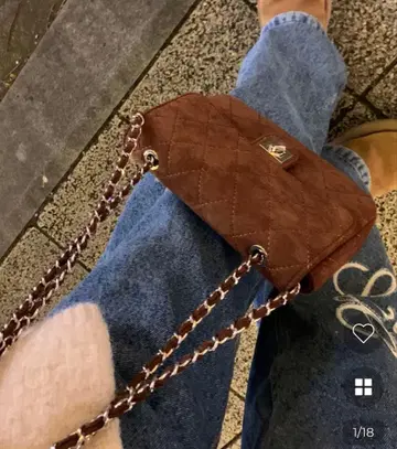 CANINE 스퀘어 체인 스웨이드 백