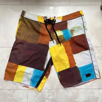 [새상품급] RUSTY 러스티 숏팬츠 하프 팬츠 32